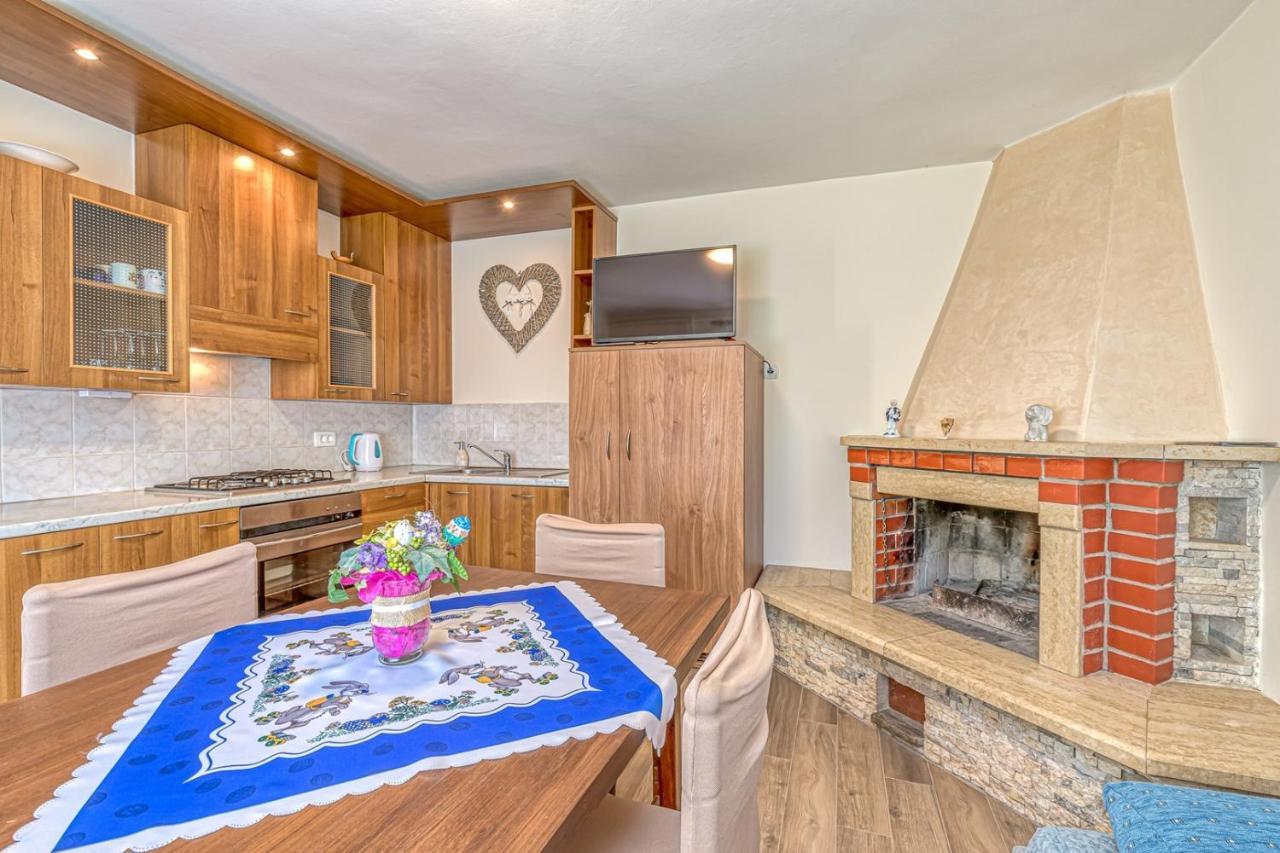 Apartment Flores Stari Pazin Zewnętrze zdjęcie