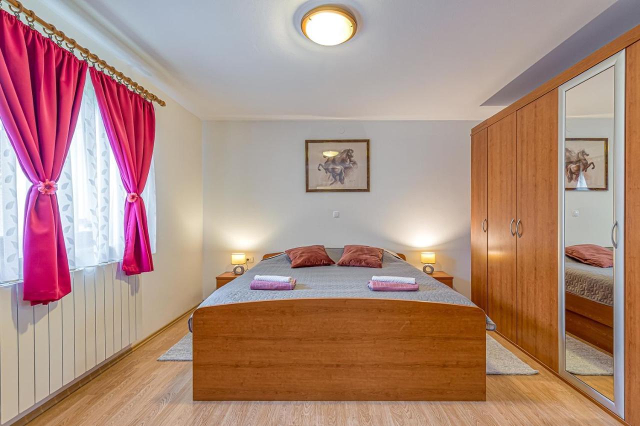 Apartment Flores Stari Pazin Zewnętrze zdjęcie