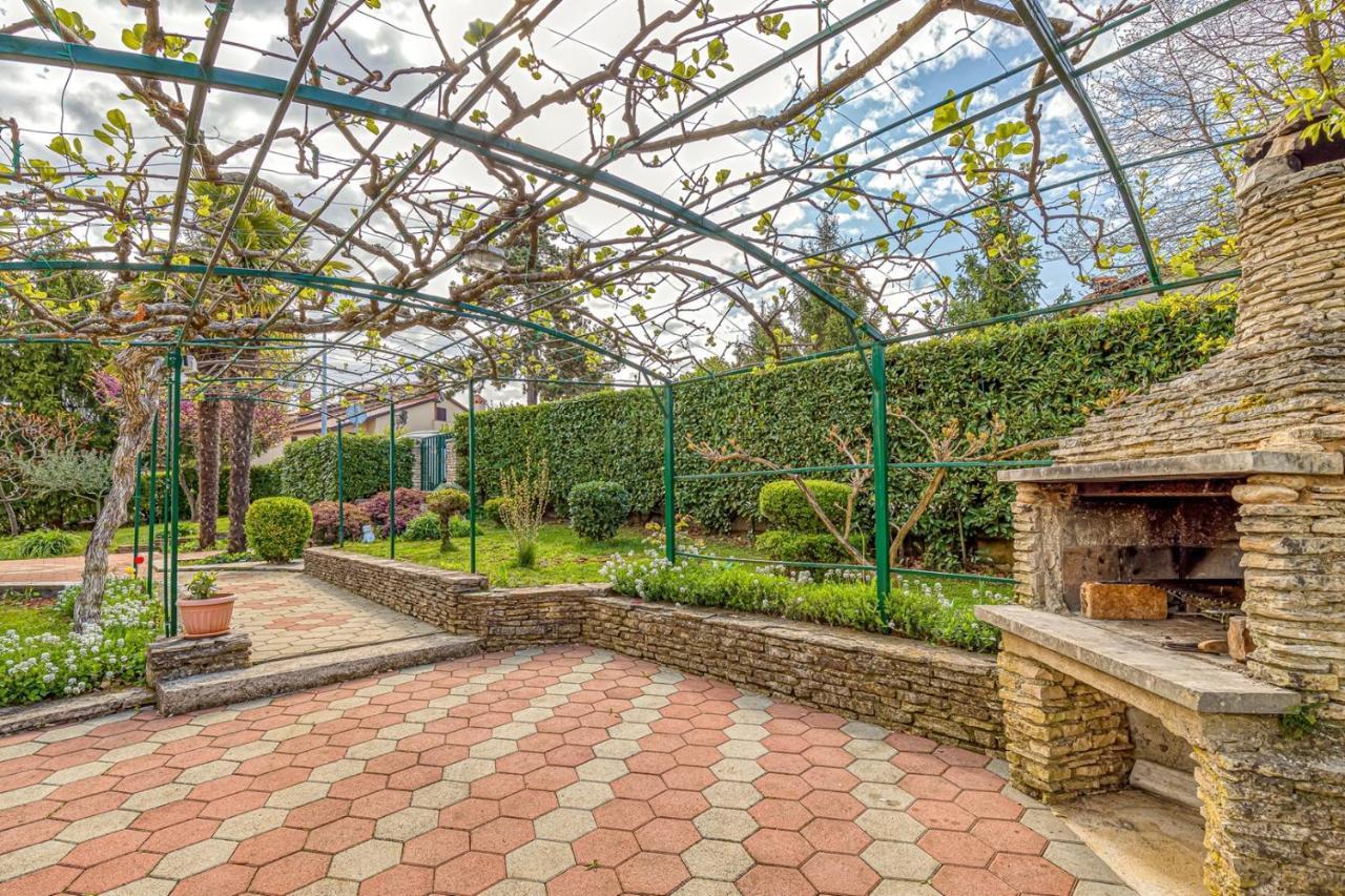 Apartment Flores Stari Pazin Zewnętrze zdjęcie