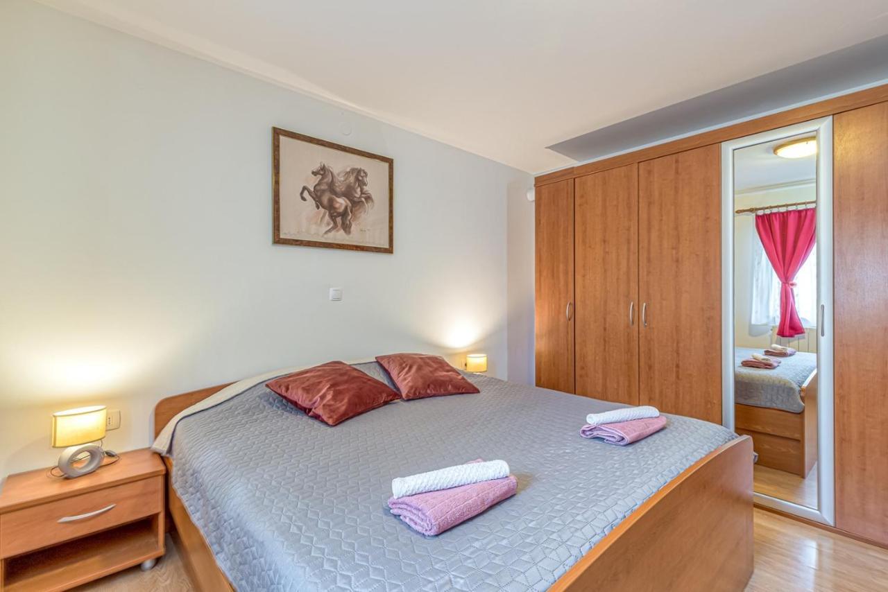 Apartment Flores Stari Pazin Zewnętrze zdjęcie